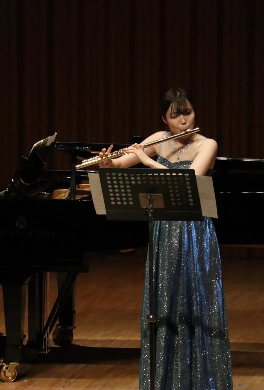 田中初音 — ステージでのフルート演奏